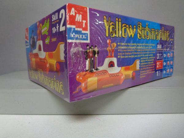 BEATLEmania! YELLOW SUBMARINE, Plastic Model Kit. John Lennon,Paul McCartney,George Harrison,Ringo Star,Animated Cartoon Cult Movie, Sealed For Cheap