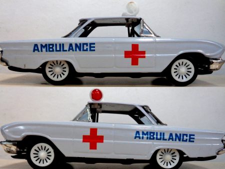 Nice AMBULANCE, Vintage Tin Litho Toy Car, Friction Powered, Siren & Moving Lights, Mint in box For Sale