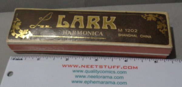 Vintage, LARK HARMONICA, 1960s 70s, Trem style tuning, wood comb, 12 hole, key of C,Shanghai,M 1202 Hot on Sale