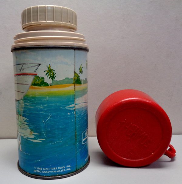 Uncommon,1966, FLIPPER,Vintage Thermos,Bottle #2822,Ivan Tors Films,Metro Goldwyn Mayer,Cult TV Show,King Seeley Thermos,bottle-nose dolphin Online now