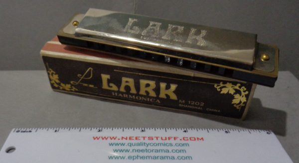 Vintage, LARK HARMONICA, 1960s 70s, Trem style tuning, wood comb, 12 hole, key of C,Shanghai,M 1202 Hot on Sale